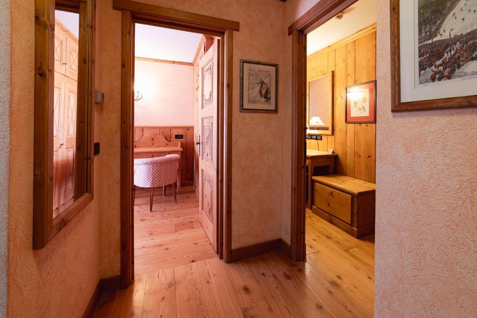 Hotel Bouton D'Or - Courmayeur Exterior photo