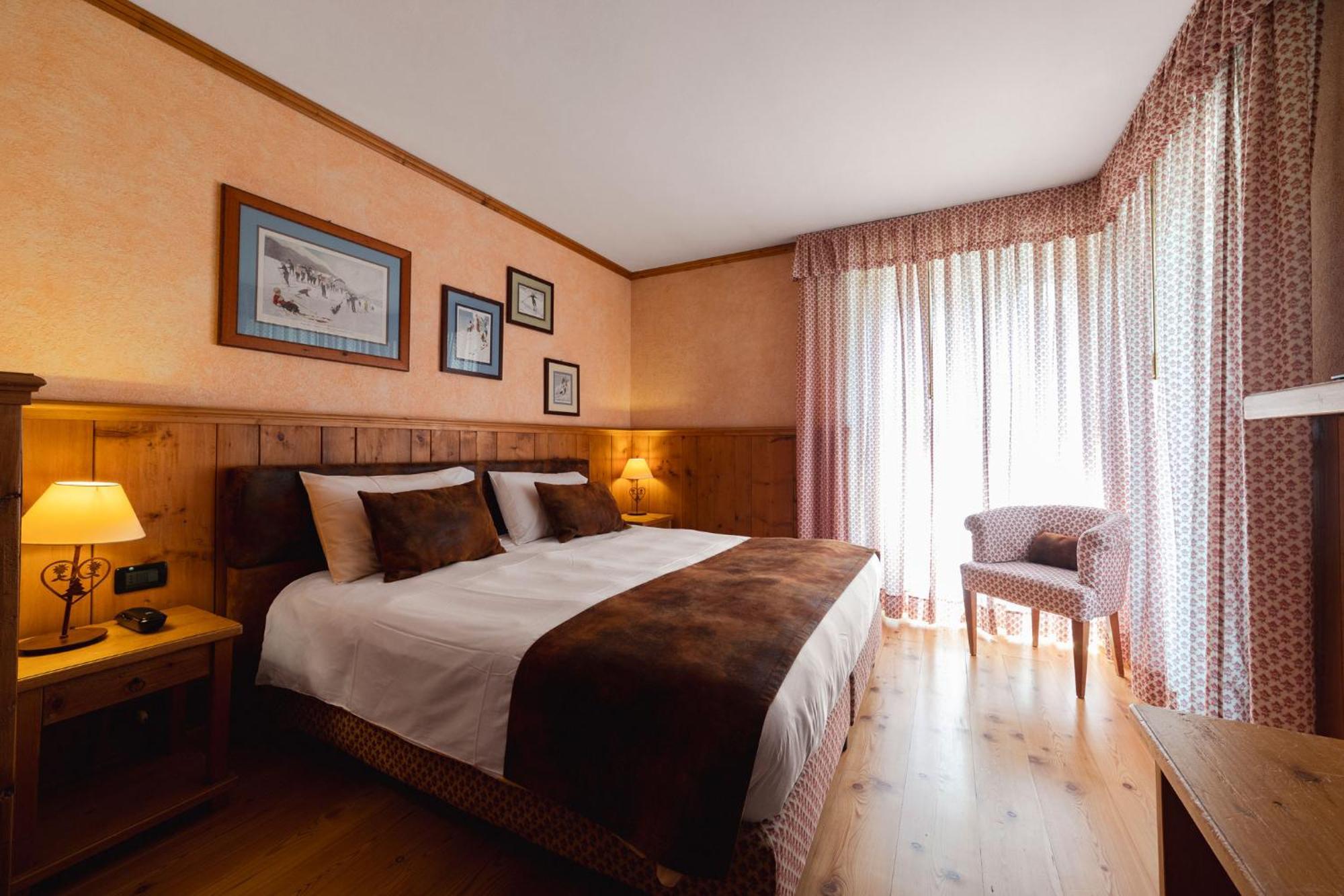 Hotel Bouton D'Or - Courmayeur Exterior photo