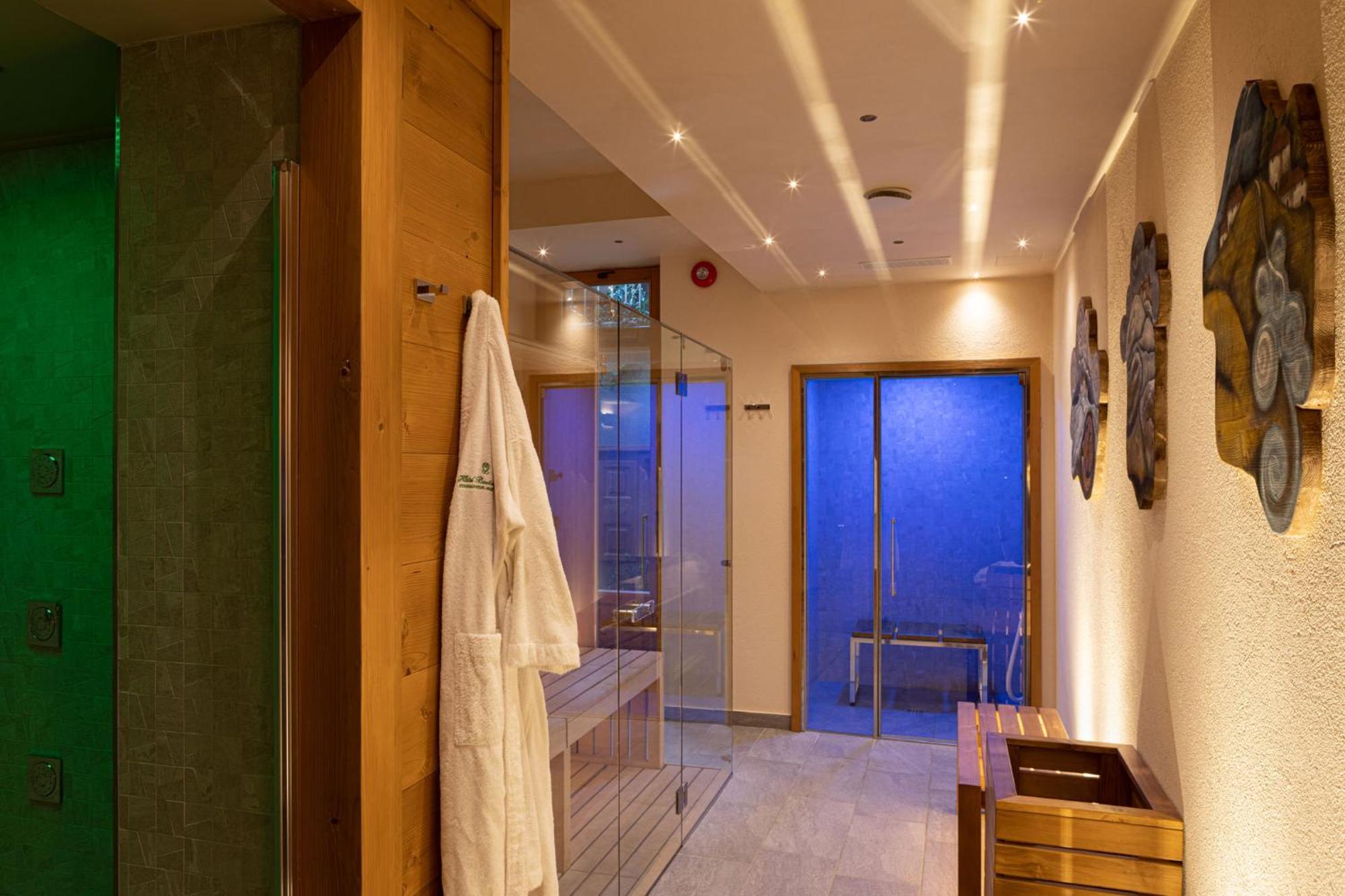 Hotel Bouton D'Or - Courmayeur Exterior photo