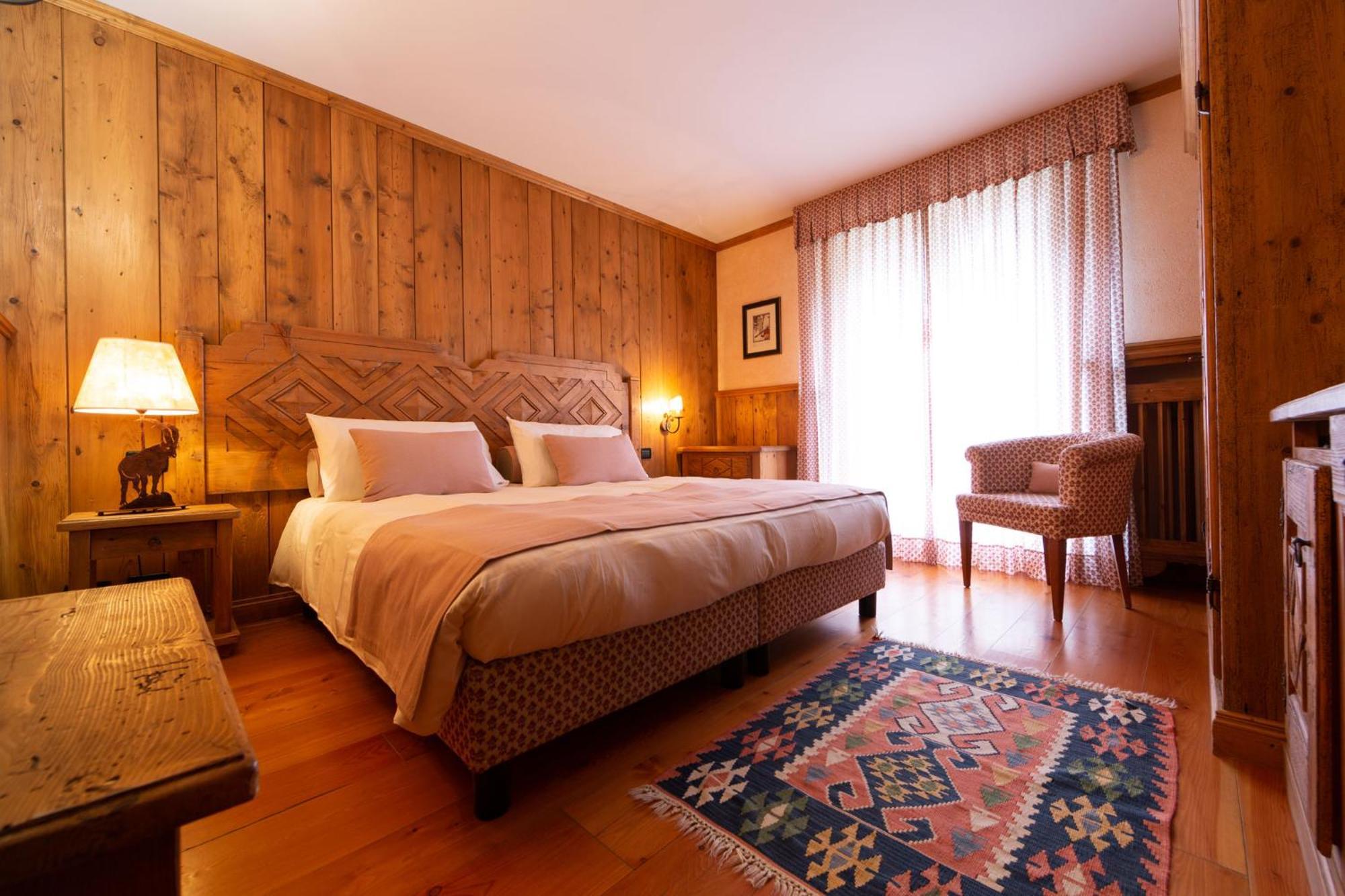Hotel Bouton D'Or - Courmayeur Exterior photo